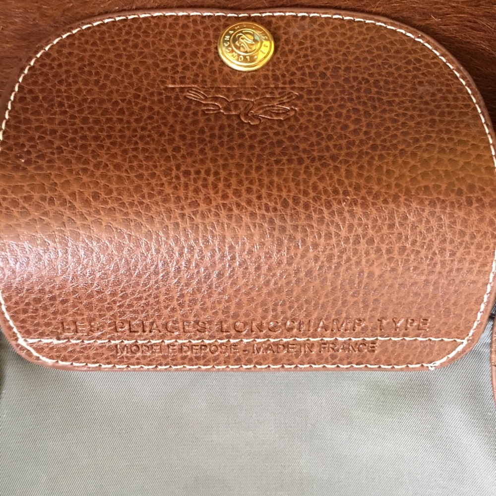 Grey used Longchamp small bag. - Picture 5 of 7